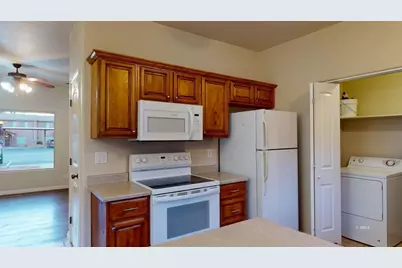 300 E 300 N, Kanab, UT 84741 - Photo 5