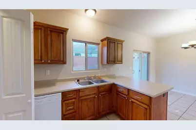 300 E 300 N #D7, Kanab, UT 84741 - Photo 7