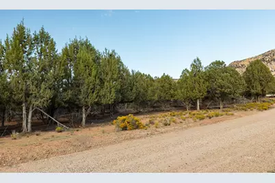 Pinion Pine Dr, Orderville, UT 84758 - Photo 23