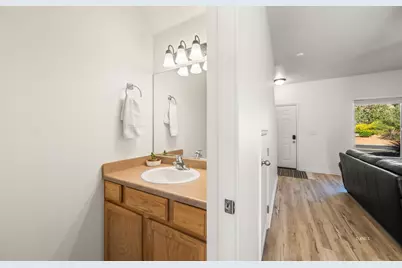 300 E 300 N #I-8, Kanab, UT 84741 - Photo 11