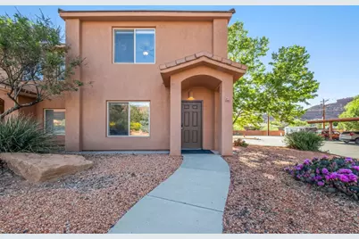 300 E 300 N #I-8, Kanab, UT 84741 - Photo 3