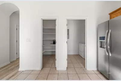 300 E 300 N #I-8, Kanab, UT 84741 - Photo 19