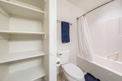 300 E 300 N #I-8, Kanab, UT 84741 - Photo 31