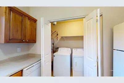 300 E 300 N #D6, Kanab, UT 84741 - Photo 11