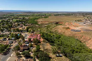 235 W 100 S, Kanab, UT 84741 - Photo 53
