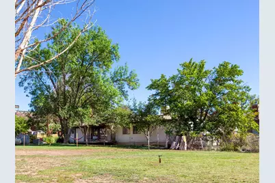 235 W 100 S, Kanab, UT 84741 - Photo 5
