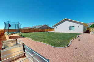 1613 S West Creekside Dr, Kanab, UT 84741 - Photo 41