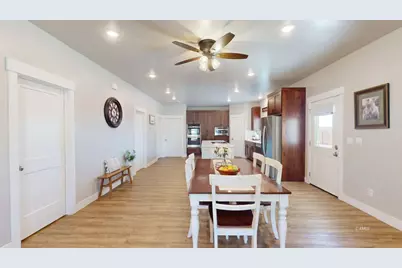 1613 S West Creekside Dr, Kanab, UT 84741 - Photo 7