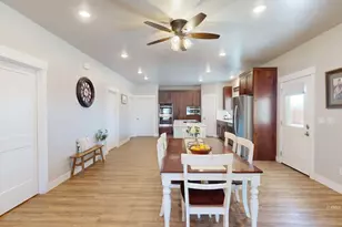 1613 S West Creekside Dr, Kanab, UT 84741 - Photo 7