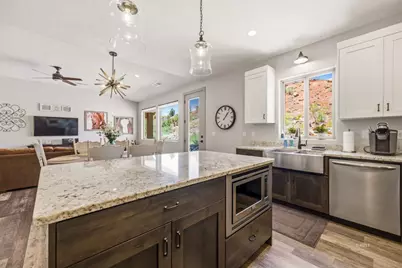 474 NE Los Barrancos Ln, Kanab, UT 84741 - Photo 15