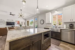 474 NE Los Barrancos Ln, Kanab, UT 84741 - Photo 15