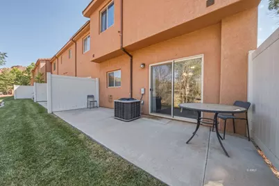 300 E 300 N #I1, Kanab, UT 84741 - Photo 13