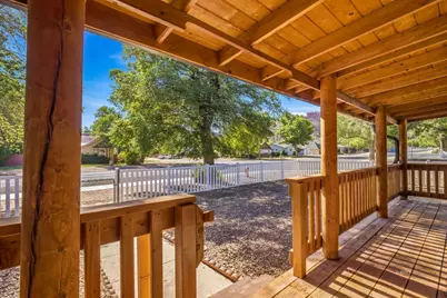 194 N Main St, Kanab, UT 84741 - Photo 7