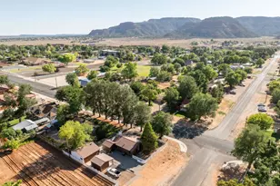 194 N Main St, Kanab, UT 84741 - Photo 17