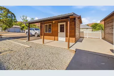 194 N Main St, Kanab, UT 84741 - Photo 45