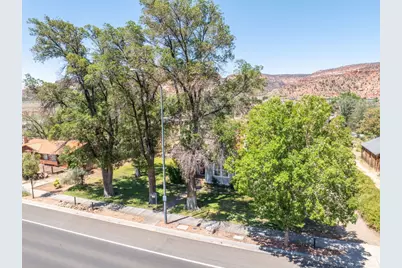241 N 300 W, Kanab, UT 84741 - Photo 55