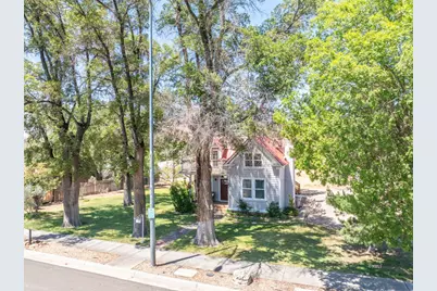 241 N 300 W, Kanab, UT 84741 - Photo 9