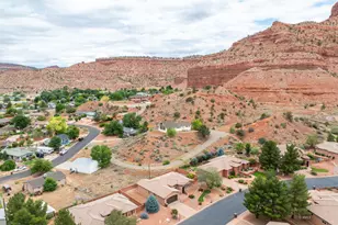 350 NW Los Barancos Ln, Kanab, UT 84741 - Photo 37