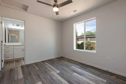 573 W Chamberlain Dr, Kanab, UT 84741 - Photo 23