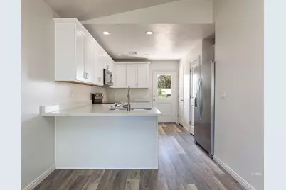 573 W Chamberlain Dr, Kanab, UT 84741 - Photo 17