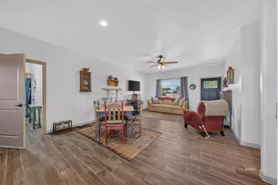 501 W Johnson Dr, Kanab, UT 84741 - Photo 9