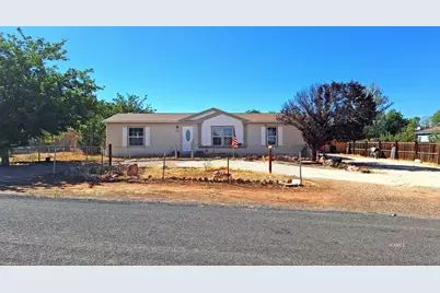 376 W Johnson Dr, Kanab, UT 84741 - Photo 1