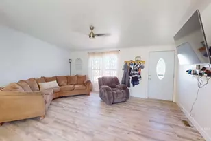 376 W Johnson Dr, Kanab, UT 84741 - Photo 1