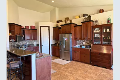 141 W 100 S, Kanab, UT 84741 - Photo 11