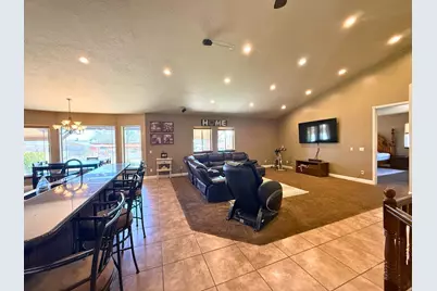 141 W 100 S, Kanab, UT 84741 - Photo 7