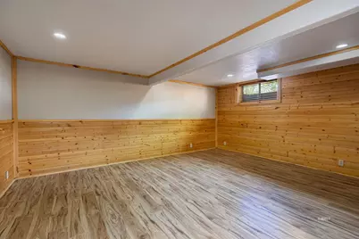 61 W 200 N, Kanab, UT 84741 - Photo 17
