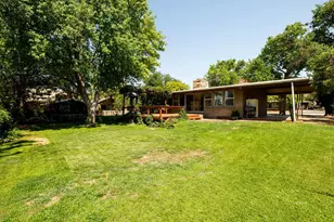 61 W 200 N, Kanab, UT 84741 - Photo 25