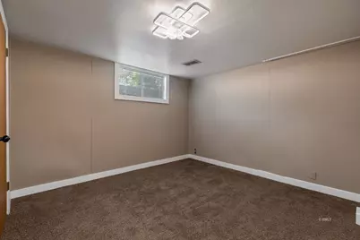 61 W 200 N, Kanab, UT 84741 - Photo 19