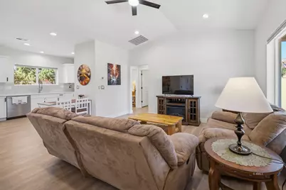899 W Vance Dr, Kanab, UT 84741 - Photo 9