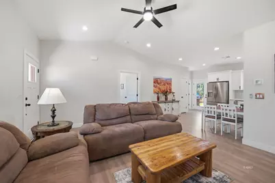 899 W Vance Dr, Kanab, UT 84741 - Photo 7