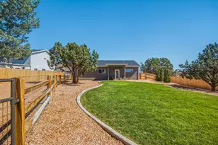 899 W Vance Dr, Kanab, UT 84741 - Photo 33