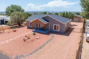 899 W Vance Dr, Kanab, UT 84741 - Photo 1