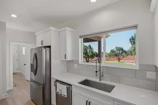 899 W Vance Dr, Kanab, UT 84741 - Photo 13