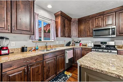 475 N 300 W, Kanab, UT 84741 - Photo 29