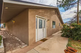 475 N 300 W, Kanab, UT 84741 - Photo 35