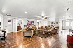 475 N 300 W, Kanab, UT 84741 - Photo 11