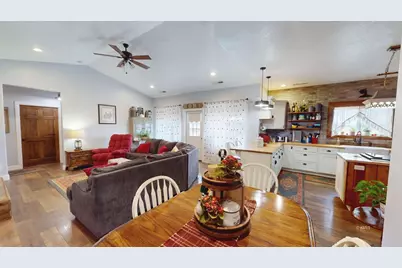 155 S Putter Ln, Kanab, UT 84741 - Photo 15