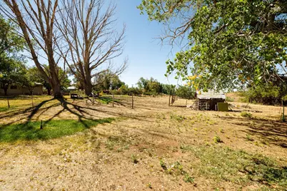251 W 100 S, Kanab, UT 84741 - Photo 21