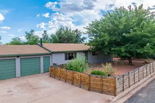 112 E 300 N, Kanab, UT 84741 - Photo 31