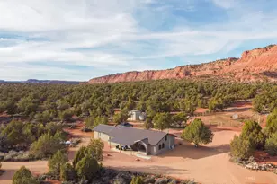 8901 E Serenity Rd, Kanab, UT 84741 - Photo 9
