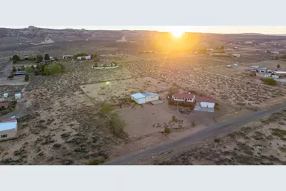 1100 S Revolution Way, Big Water, UT 84741 - Photo 41