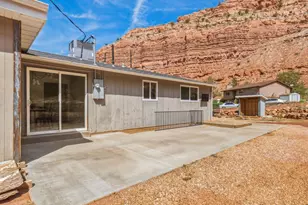 442 N 250 E, Kanab, UT 84741 - Photo 37