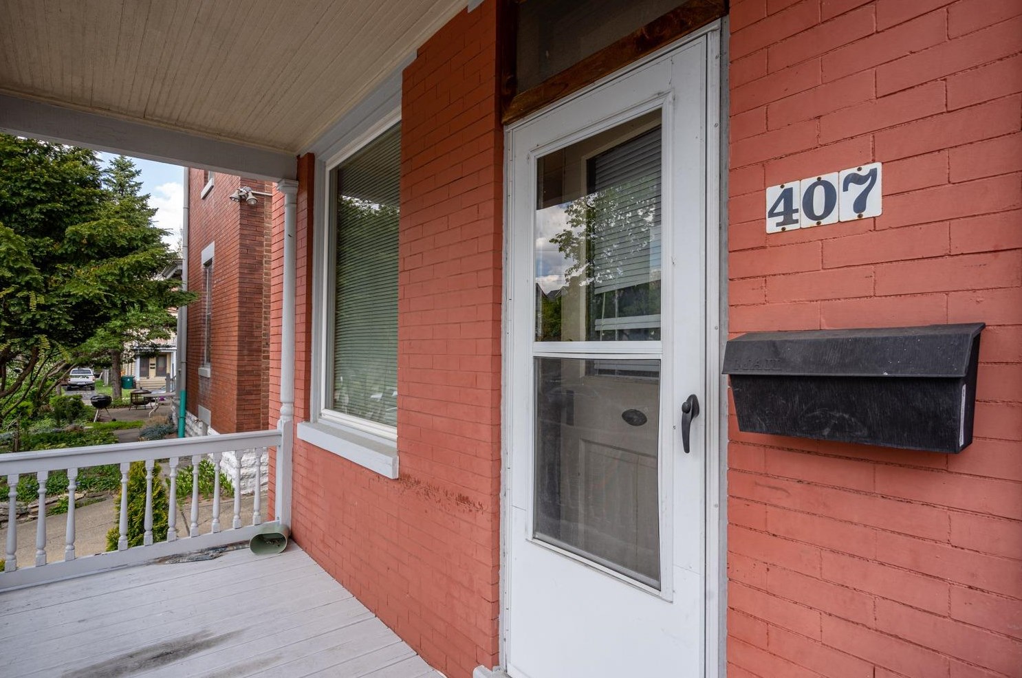 407 Southview Ave, Cincinnati OH  45219-1134 exterior