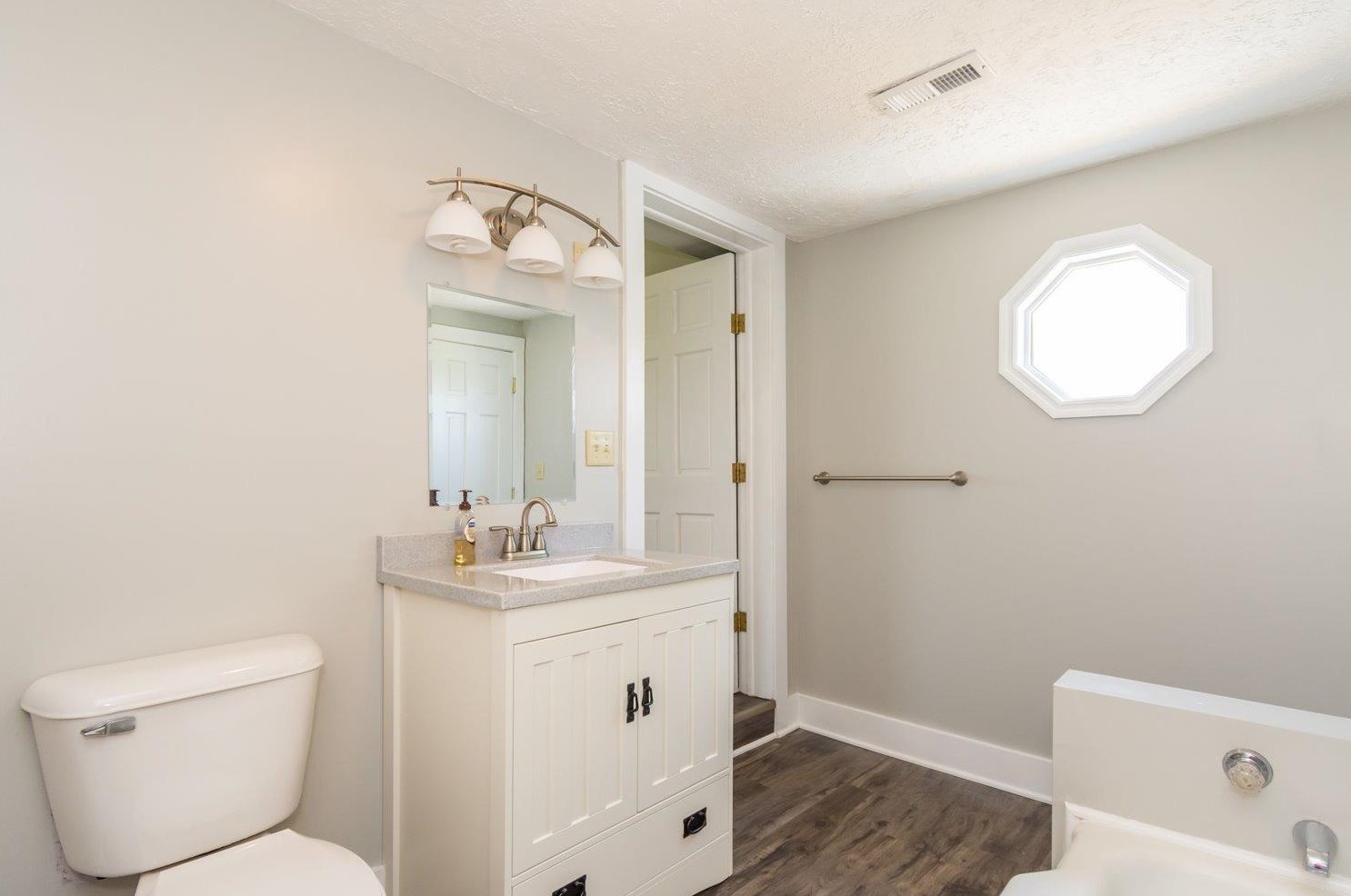 5144 Wayne Madison Rd, Trenton OH  45067-9514 exterior