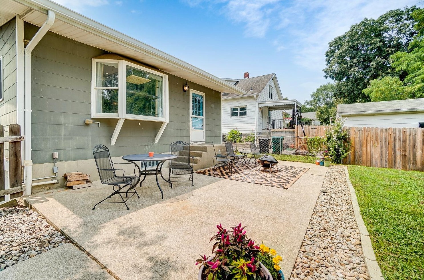 6802 Jersey Ave, Cincinnati OH  45233-1129 exterior