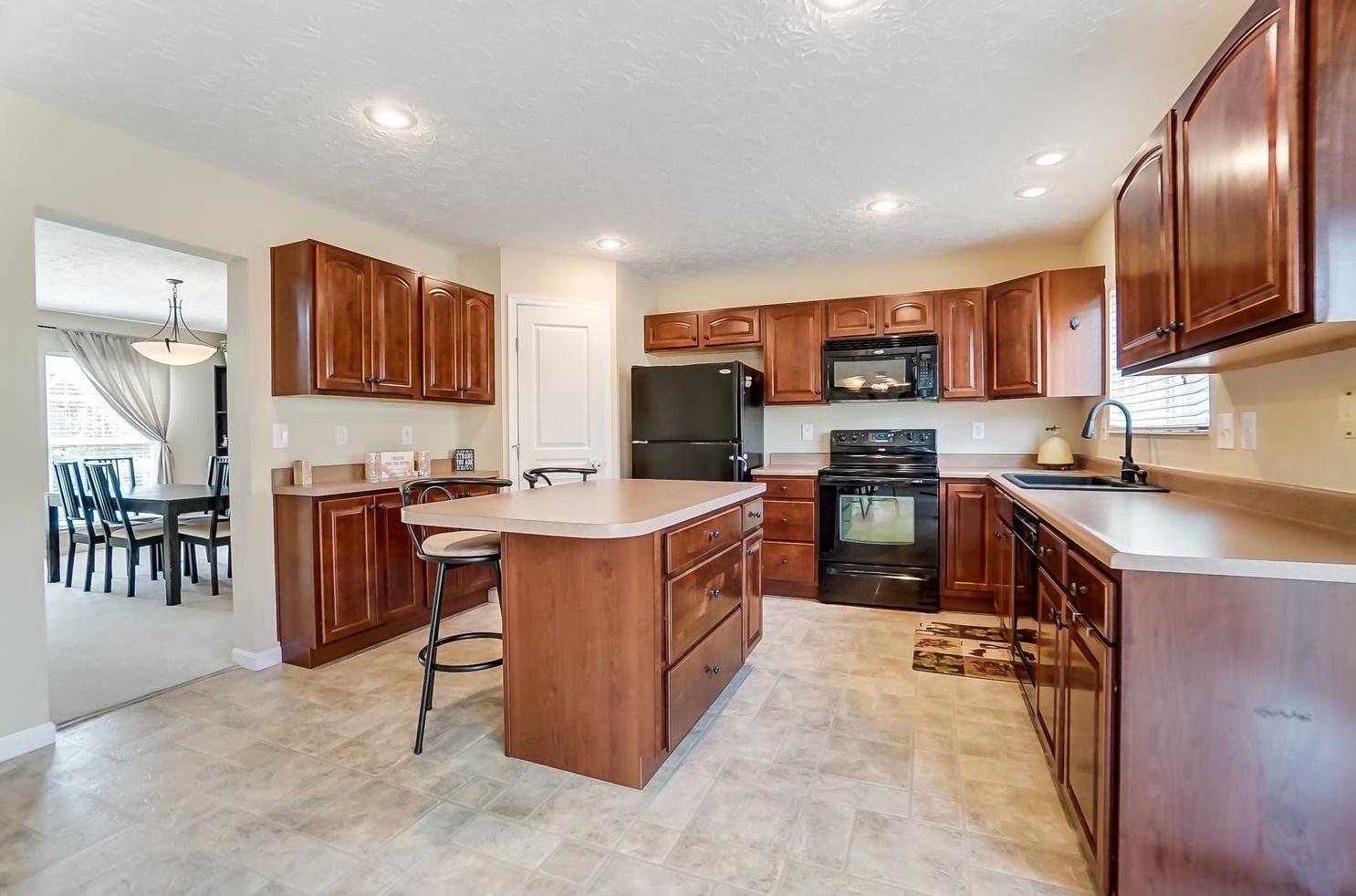 7252 Bridge Point Pass, Green Township, OH 45248 - MLS 1710575